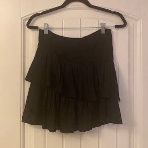 Vestique black ruffle skort